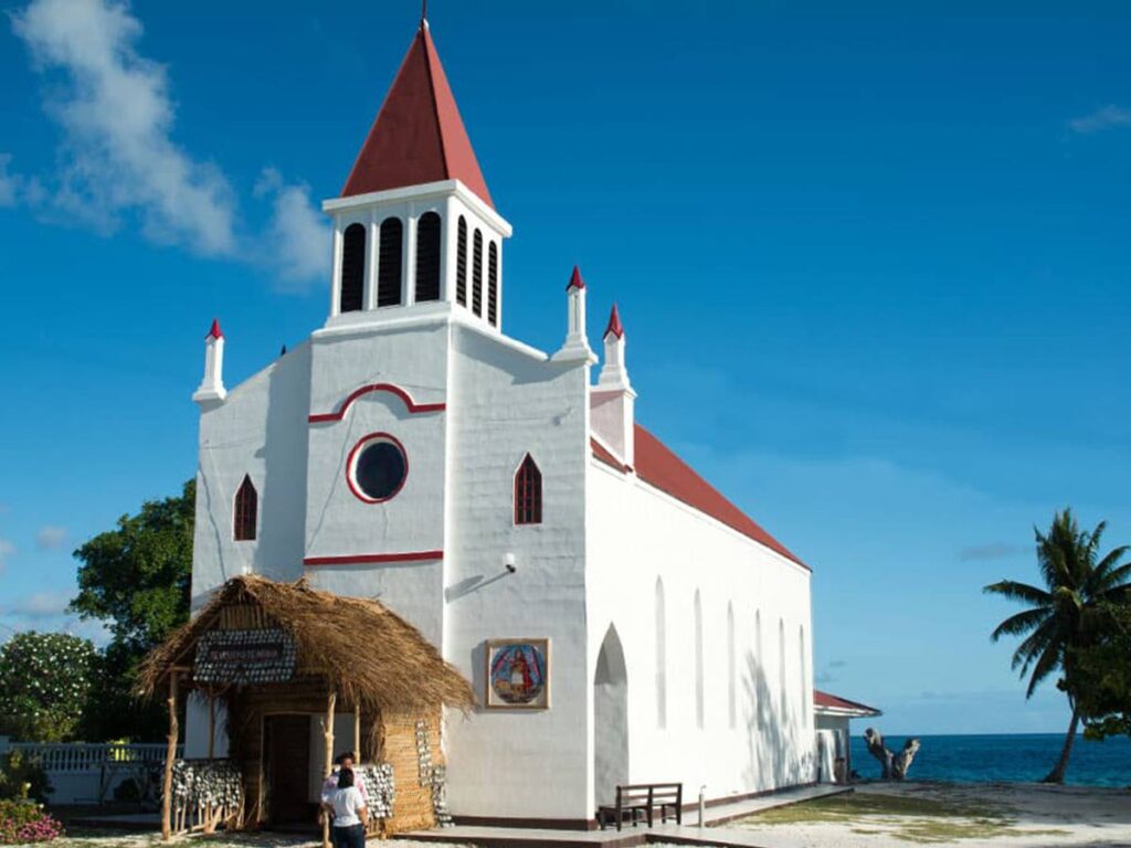 Église de Avatoru, charme authentique de Rangiroa