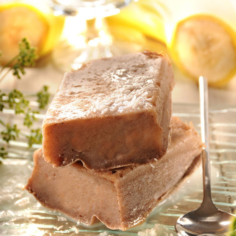 Poe tahitien à la banane : un dessert traditionnel polynésien doux, crémeux et parfumé au lait de coco