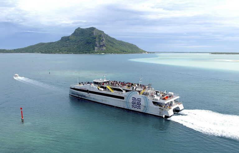 Se déplacer d’île en île en Polynésie française en ferry : une alternative à l’avion