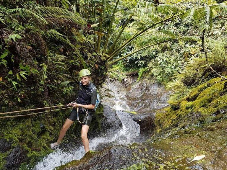 Canyoning dans la vallée de Papenoo